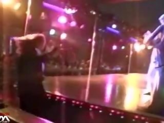 Nieuw zealand amateur meisjes zuigen & neuken in stripclub