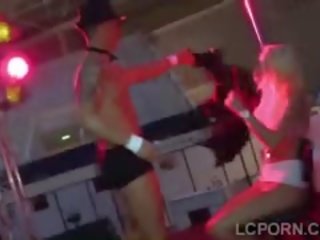 Slutty portugeze pol balerin fucks një gifted stripper