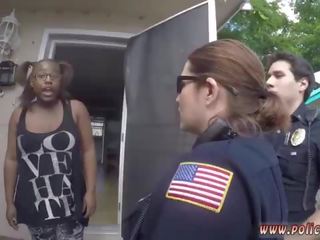 Tori noir baisée par police et faux flic dp domestic disturbance appel