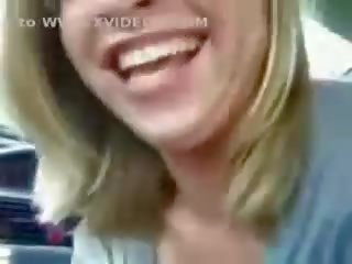 אמריקאית חובבן בנות מַתָן דרך הפה סקס אטב ל שלה אהובה ב h
