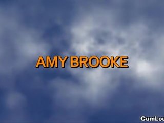 Amy brooke slog hård av marco banderas