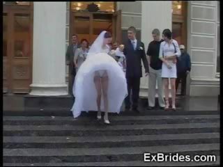 Amateur bruid adolescent gf voyeur onder het rokje exgf vrouw lolly knal huwelijk pop publiek echt bips panty nylon naakt