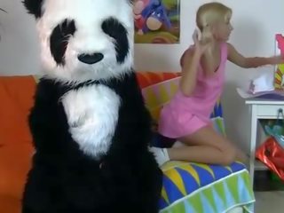Panda peludo em xxx vídeo brinquedo porcas clipe filme