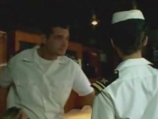Navy pesta seks berkumpulan