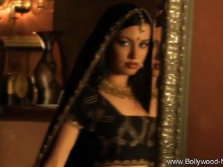 Serious Indian Striptease Artist, Free HD sex clip 69