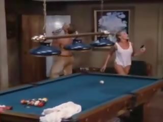 Malibu izraziti 1985: znani seks video posnetek 42
