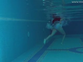 Andreina De Luxe in tempting Underwatershow