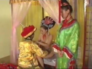 Intsik emperor fucks cocubines, Libre may sapat na gulang film 7d