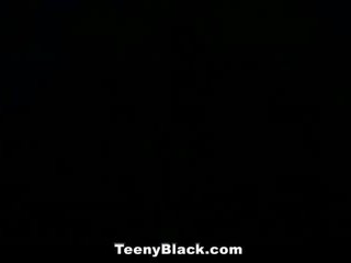 Teenyblack - färsk oerfaren svart tonårs körd