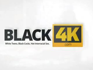 Black4k. devica črno stari na beli hottie v čudovit umazano film ukrepanje