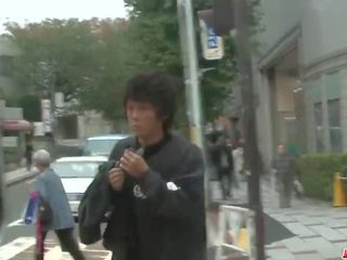 Paruh baya menyebalkan anggota di kamera kemudian menelan besar waktu - lebih di japanesemamas.com