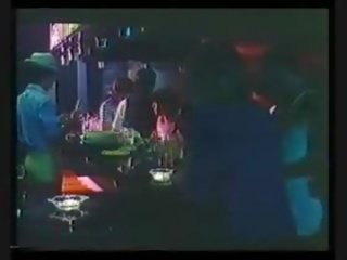 Las calientes orgias de una virgen, ingyenes szex film 96