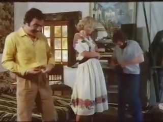 Dø flasche zum ficken 1978 med barbara moose: x karakter video cd
